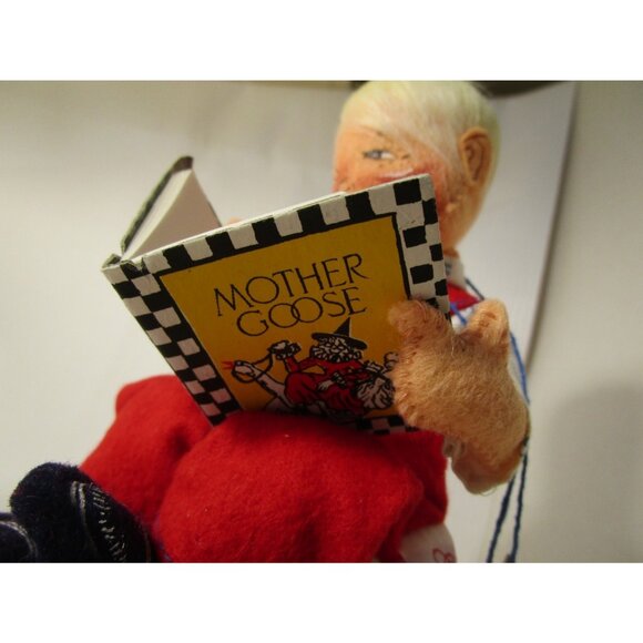 Annalee Doll Society Logo Kid 1991 Boy Reading Mother Goose Book, Pin & Tags - Picture 11 of 12